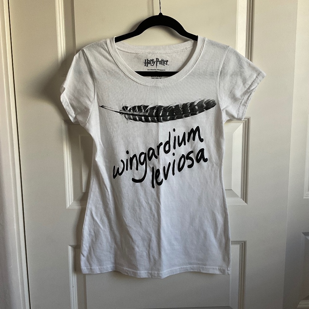 Girl’s Harry Potter “Wingardium Leviosa” White Graphic Tee -‎ Size XL